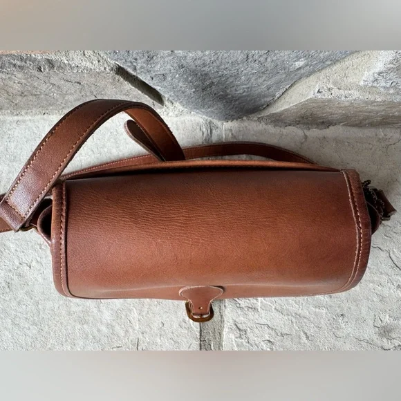 COACH Rare Vintage Saddle Bag in British Tan EUC - Picture 6 of 16